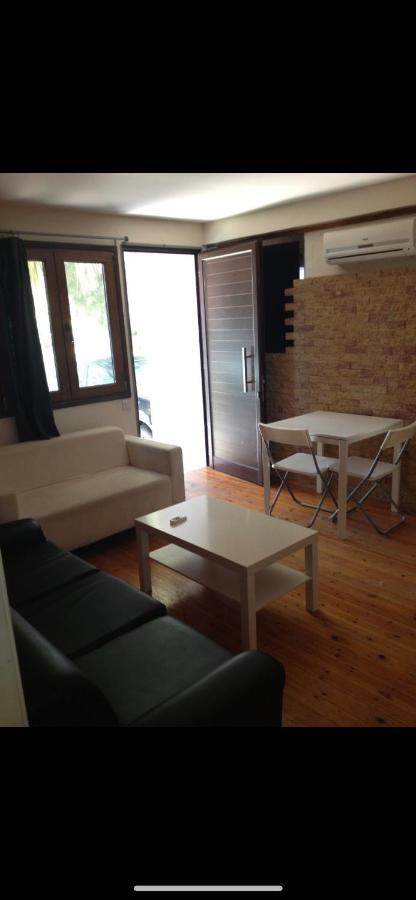 Nicosia Central Suites Apartments מראה חיצוני תמונה